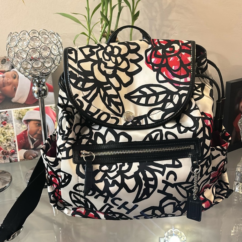 Coach poppy backpack